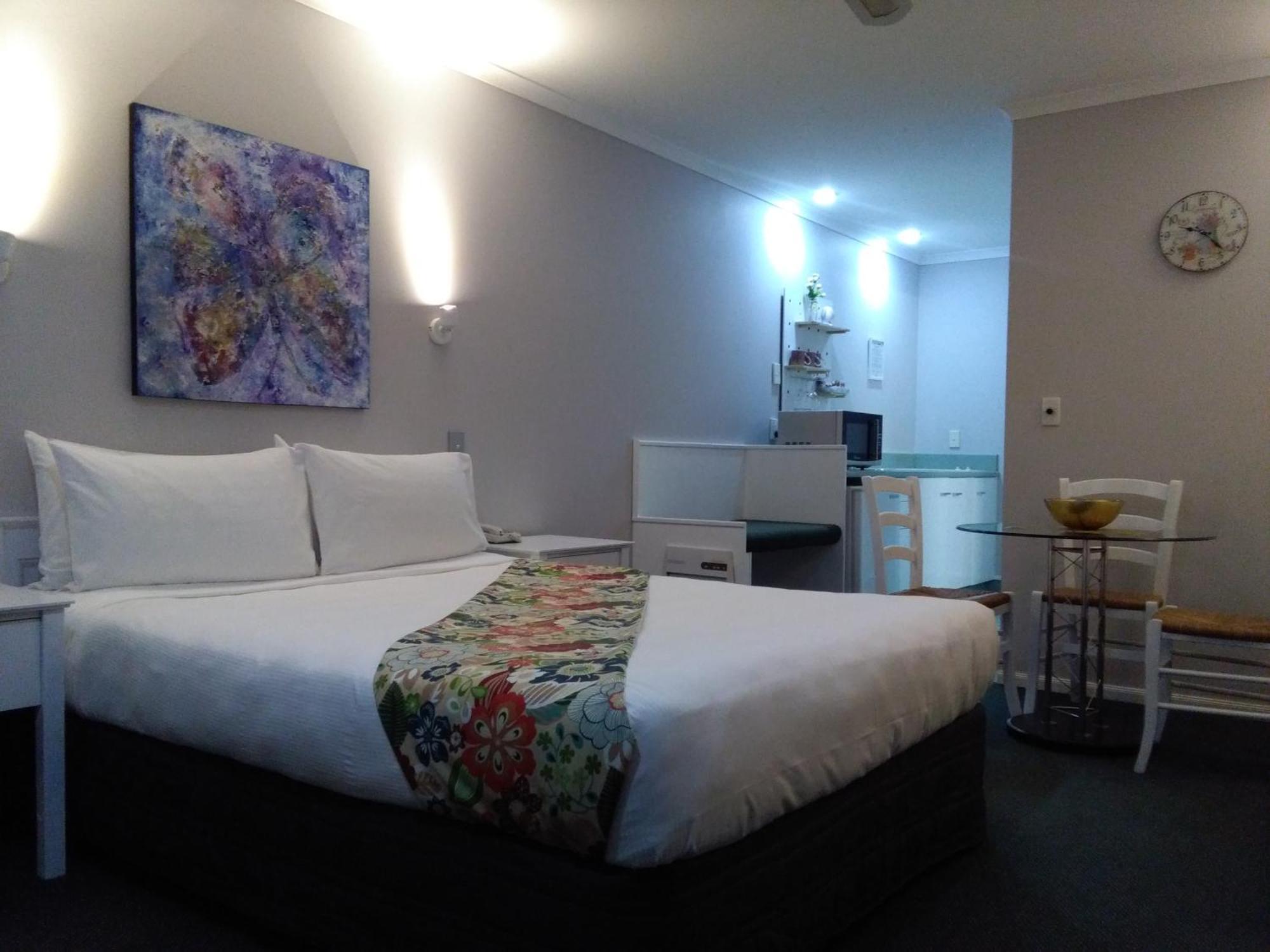 Colonial Lodge Motel Lago Lago Taupo Esterno foto