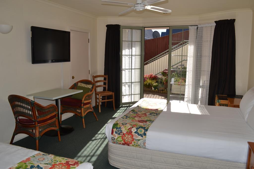 Colonial Lodge Motel Lago Lago Taupo Esterno foto