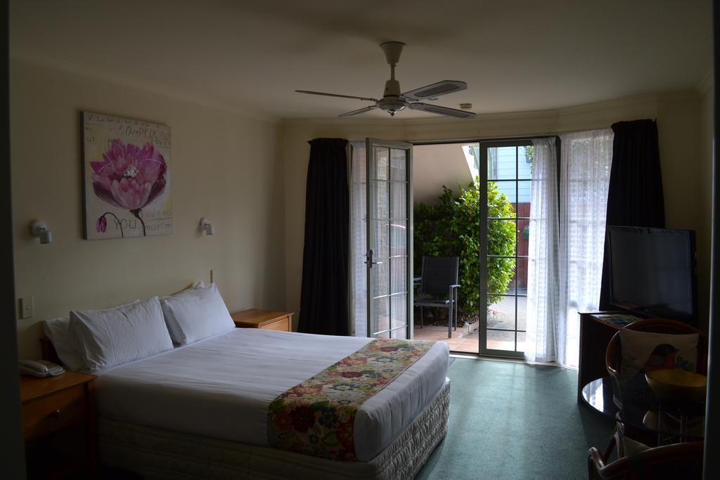 Colonial Lodge Motel Lago Lago Taupo Esterno foto
