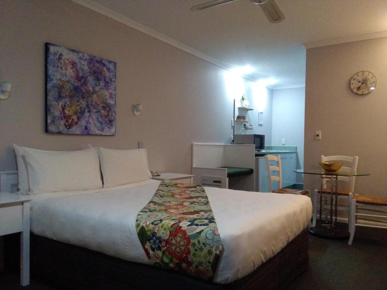Colonial Lodge Motel Lago Lago Taupo Esterno foto