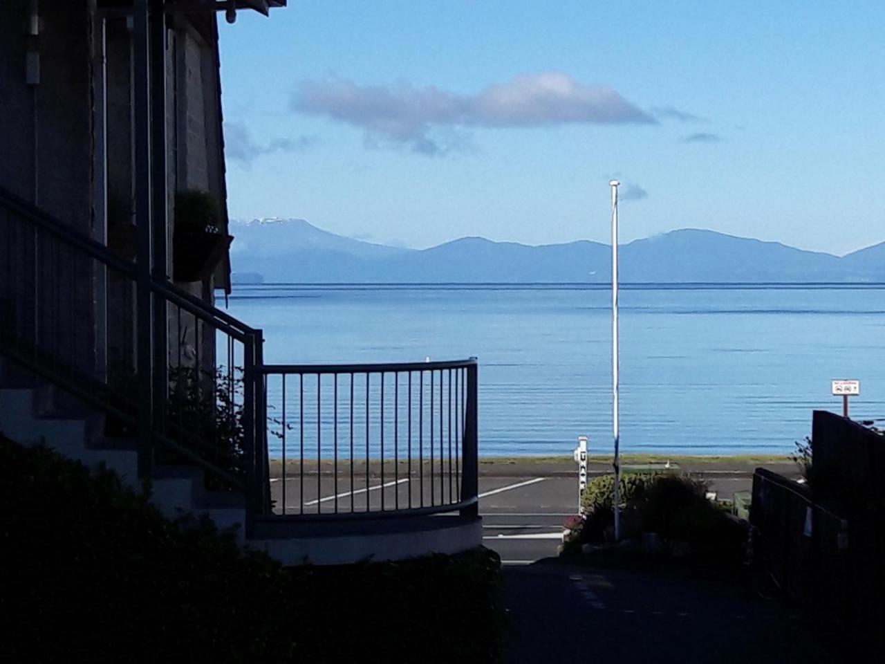 Colonial Lodge Motel Lago Lago Taupo Esterno foto