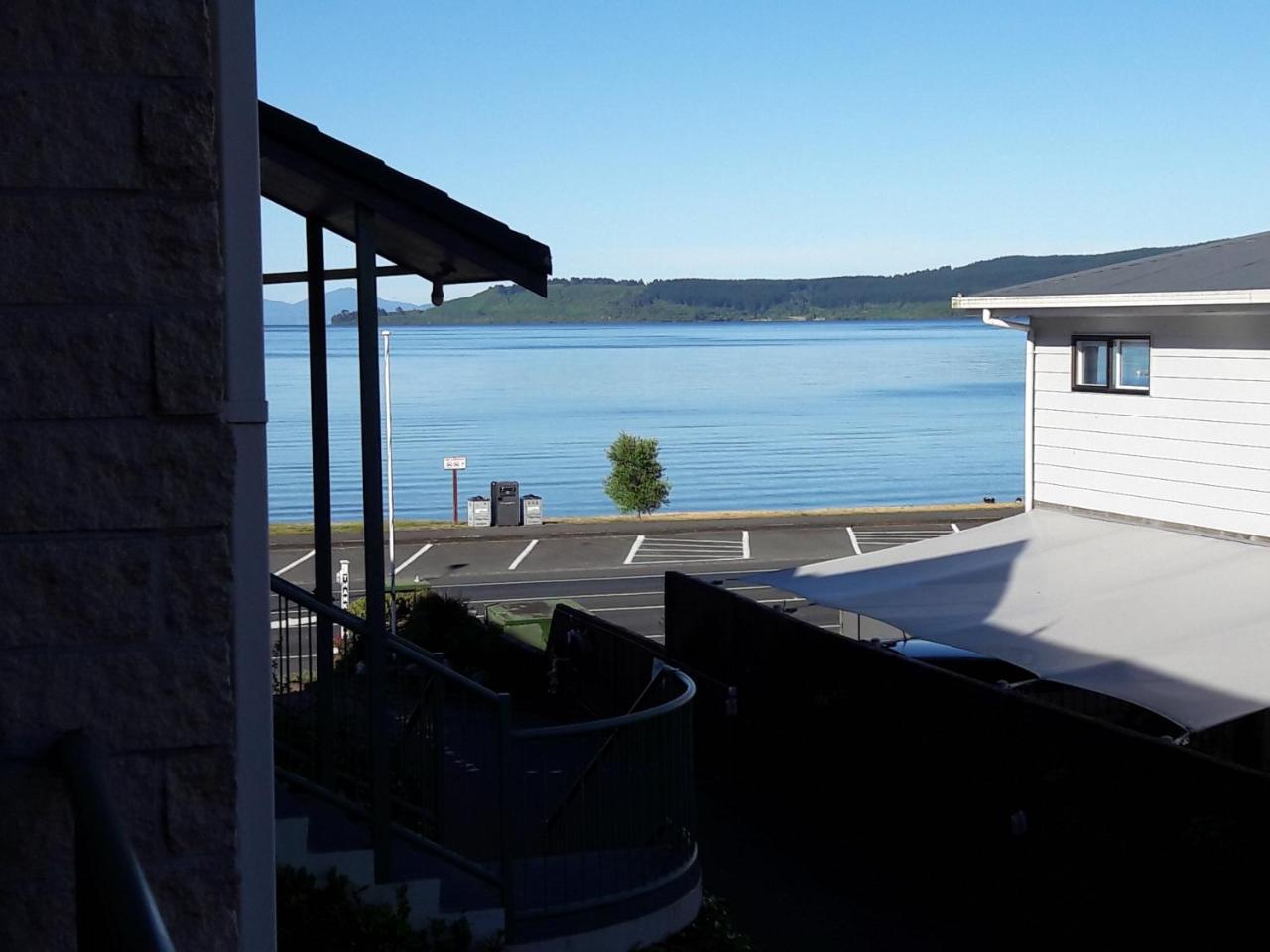 Colonial Lodge Motel Lago Lago Taupo Esterno foto