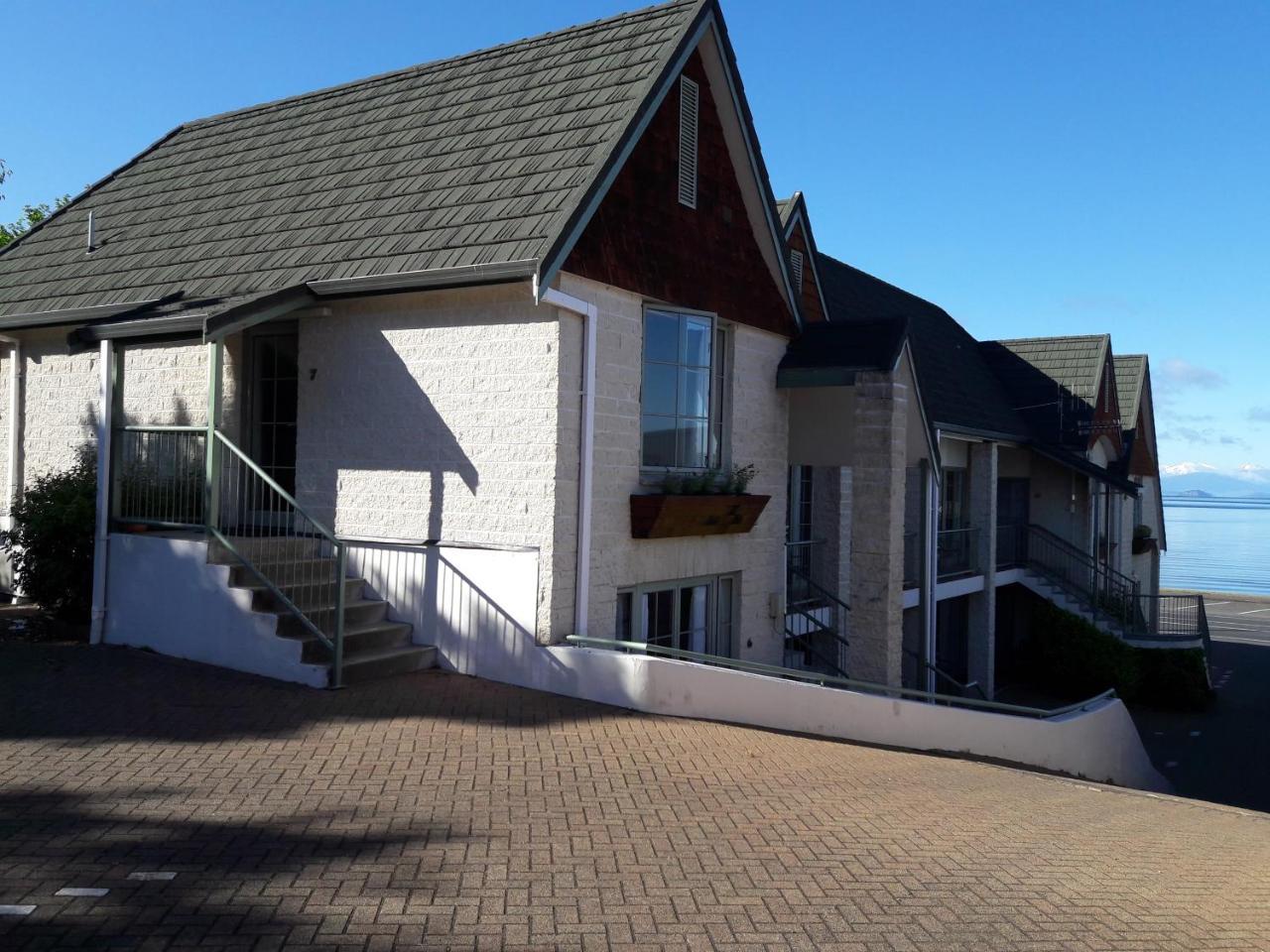 Colonial Lodge Motel Lago Lago Taupo Esterno foto
